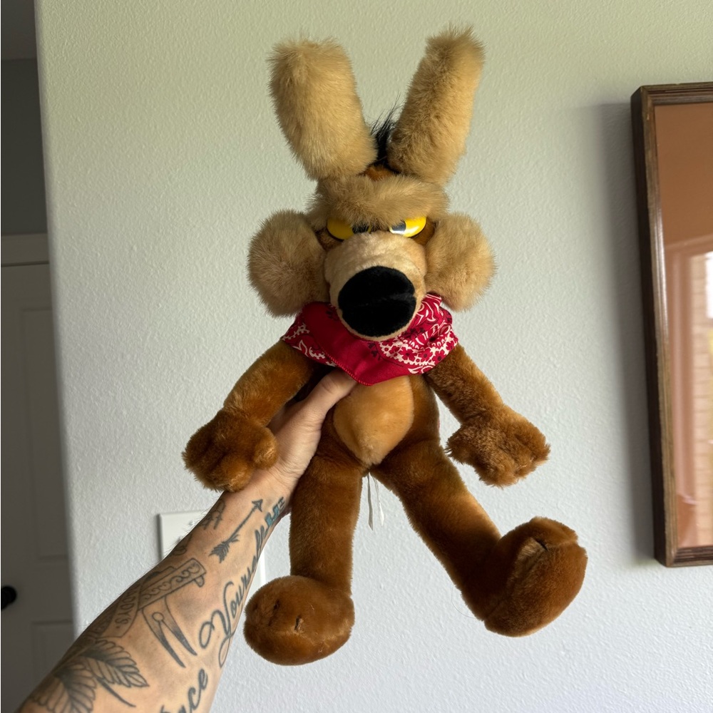 Vintage 1993 Wylie Coyote